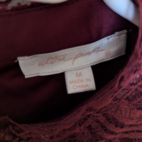 Mid thigh maroon dress - Picture 1 of 3